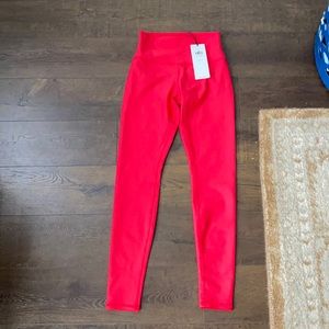 Alo Yoga Airlift Leggings in Red (Scarlet) Medium